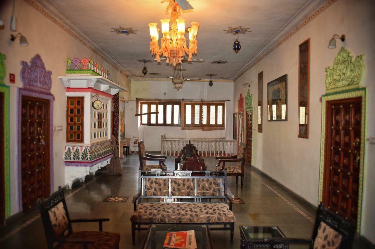 Hotel Kurabar Kothi Udaipur Extérieur photo