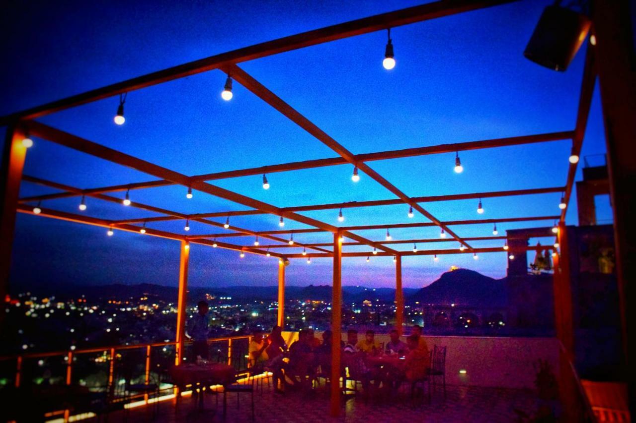 Hotel Kurabar Kothi Udaipur Extérieur photo