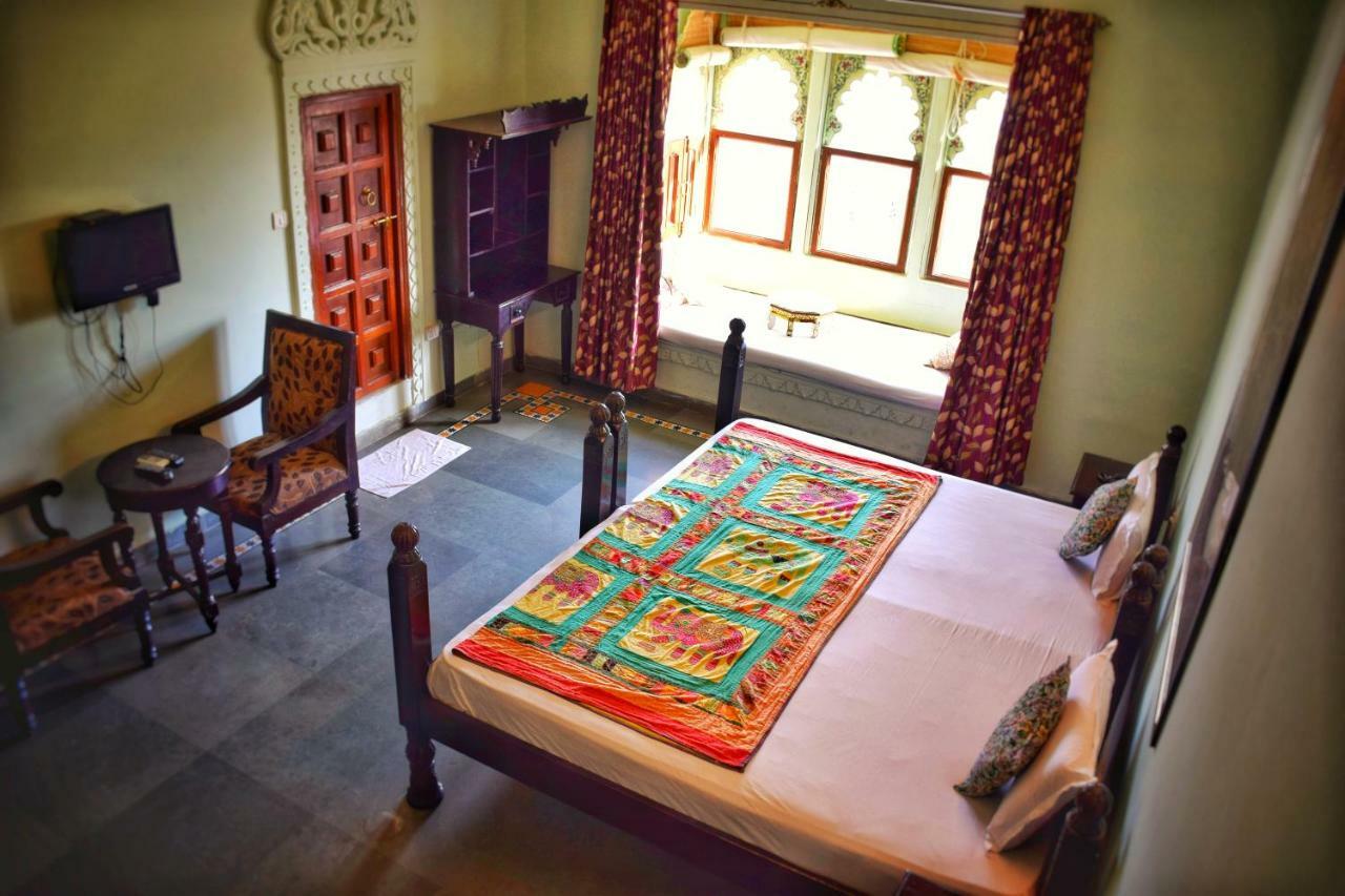 Hotel Kurabar Kothi Udaipur Extérieur photo