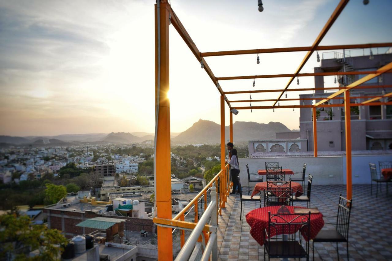 Hotel Kurabar Kothi Udaipur Extérieur photo
