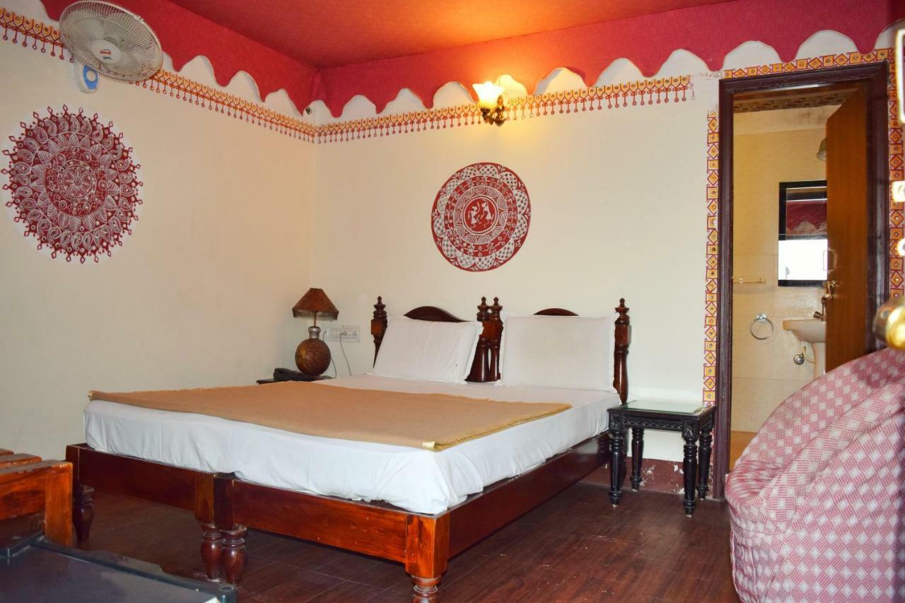 Hotel Kurabar Kothi Udaipur Extérieur photo